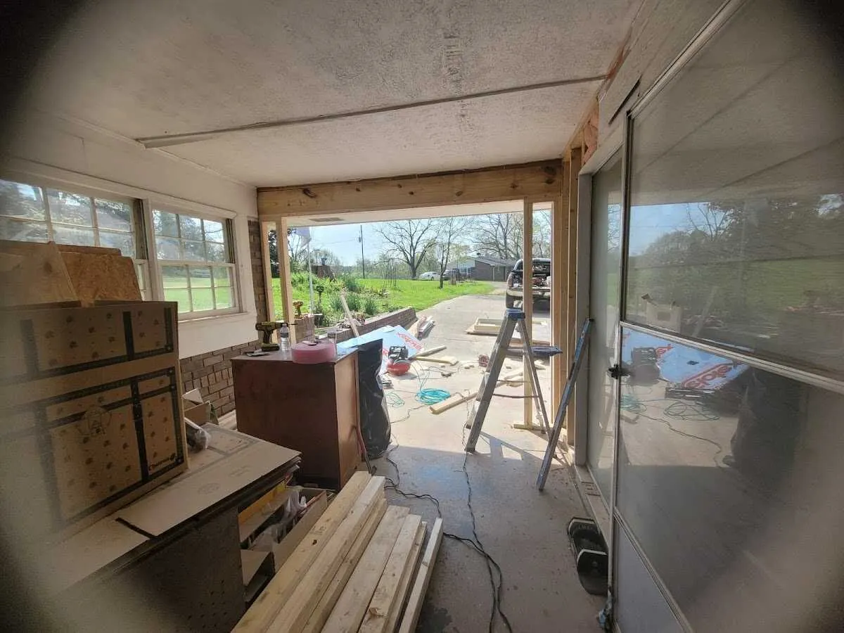 Air movers and dehumidifier for Water Mitigation Services in Muskogee